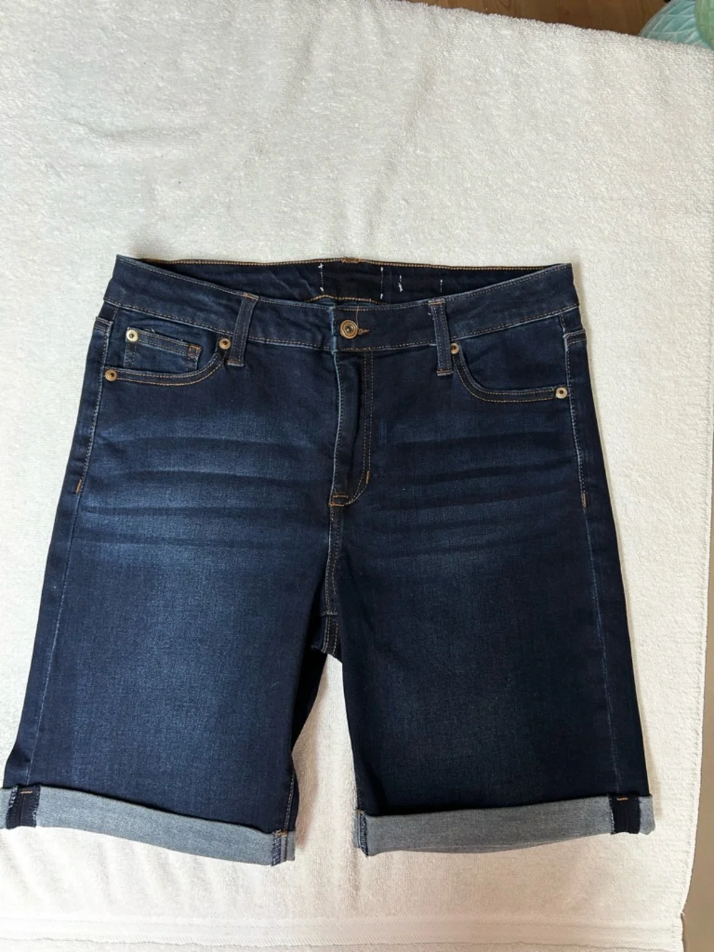 RE generation Rolled Hem Dark Indigo Denim Shorts Size 9/29